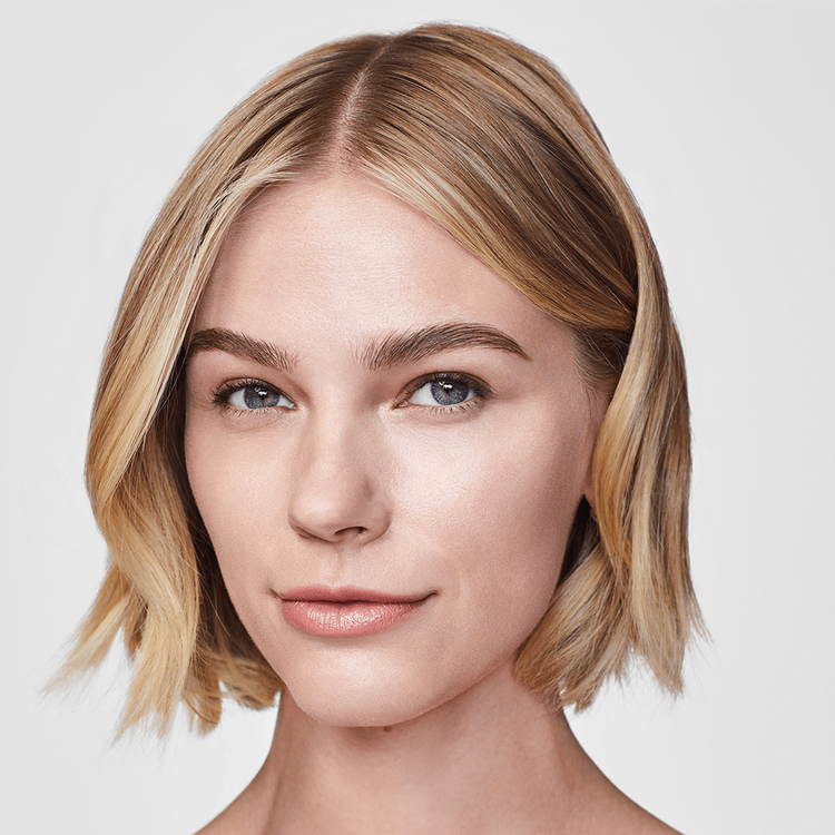 Iluminance Light - Maquillaje líquido, unifica el tono