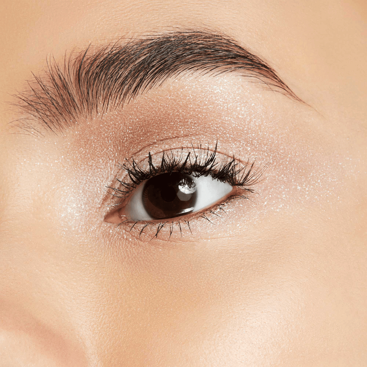 Pro Longwear Paint Pots - Sombra en crema, cobertura cremosa y acabado natural