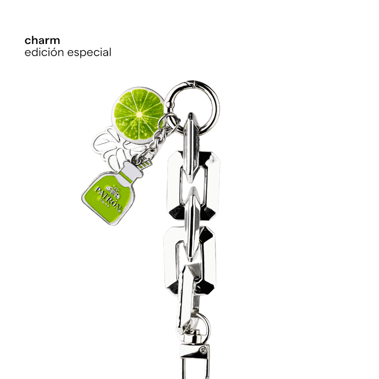 Lip Balm Charm SARELLY x Tequila Patrón - Bálsamo labial hidrante, edición limitada