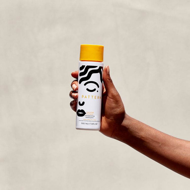 Cleansing Shampoo limpiador revitaliza el cuero cabelludo