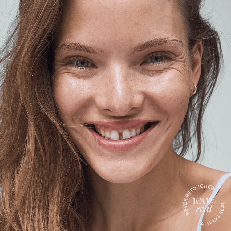 CLEAR SKIN Kit tamaño viaje combate el acné