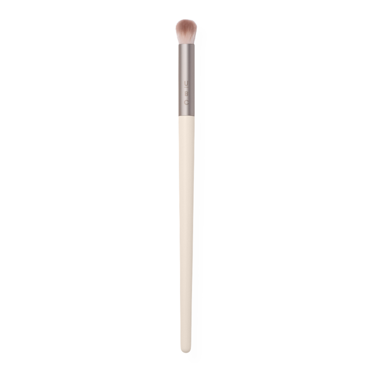 Precision Crease Brush 160 Brocha para la cuenca del ojo difumina y define