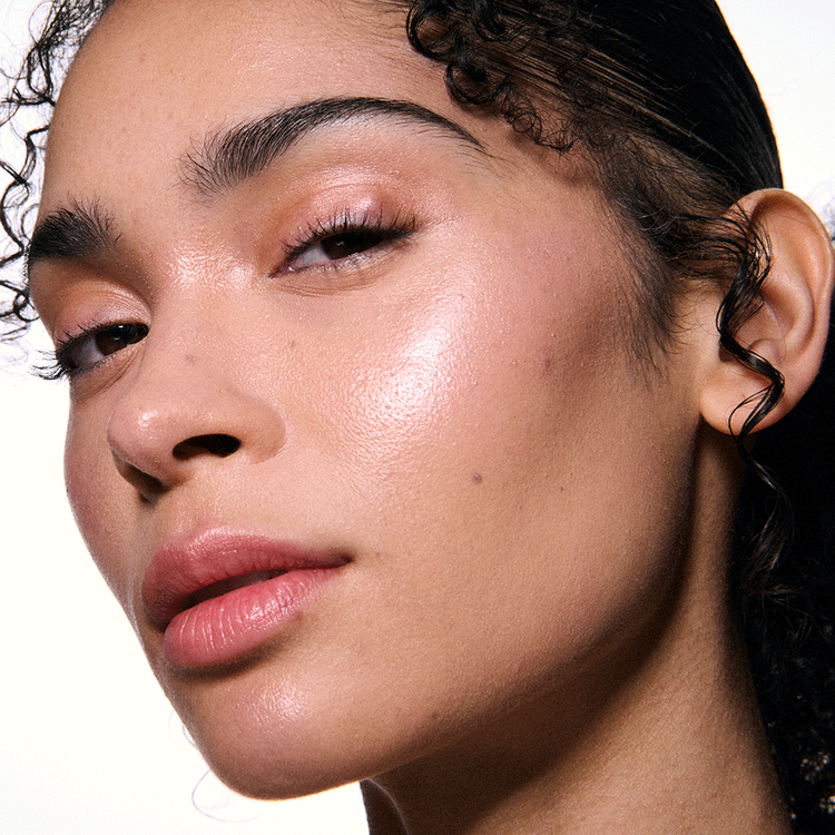 Molten Metal - Surreal Shine Mini Highlighter Duo, set de dos iluminadores líquidos para rostro y labios