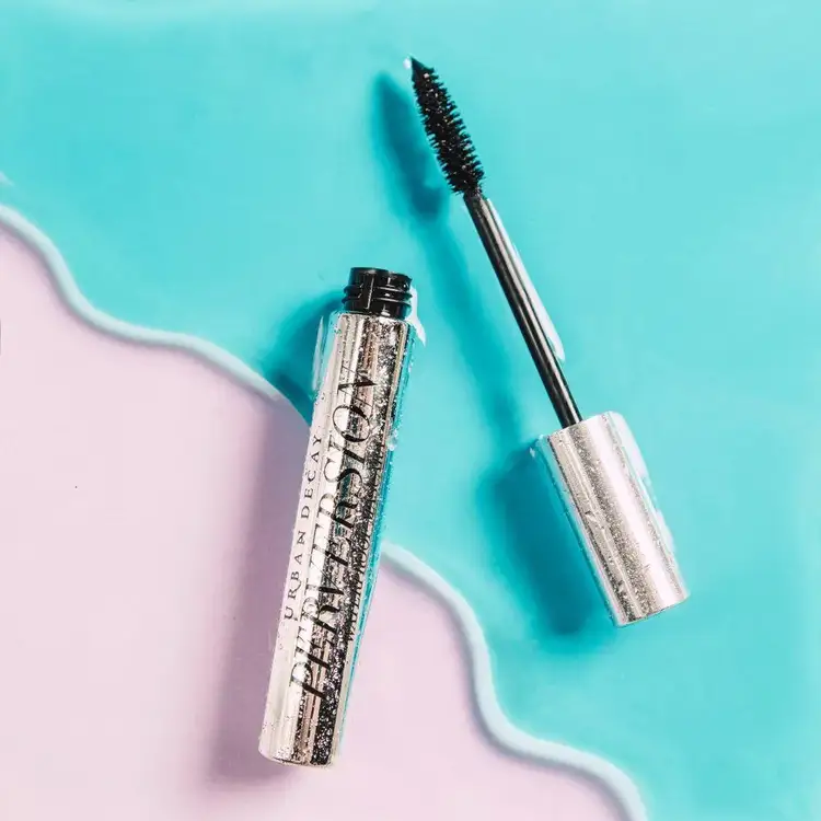 Perversion Waterproof Mascara Máscara de pestañas aumenta el volumen desde la raíz