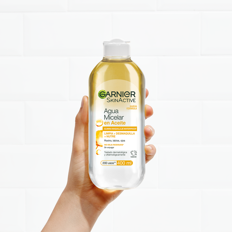 Garnier Skin Bifásico remueve maquillaje visible