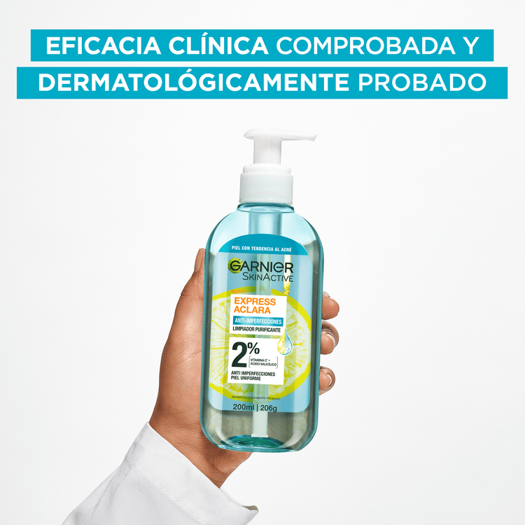 Garnier Skin Gel limpiador remueve bacterias que causan imperfecciones