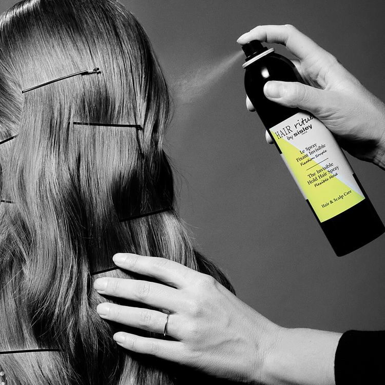 The Invisible Hold Hairspray - Spray fijador, acabado natural y flexible
