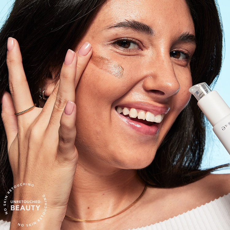 Bronze Boost Glow Bronzing Drops Gotas bronceadoras ilumina la piel