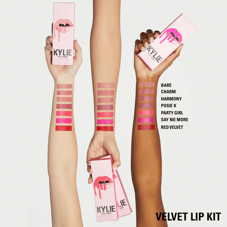 Kylie Velvet Lip Kit - Labial líquido y delineador, hasta 24h de duración continua