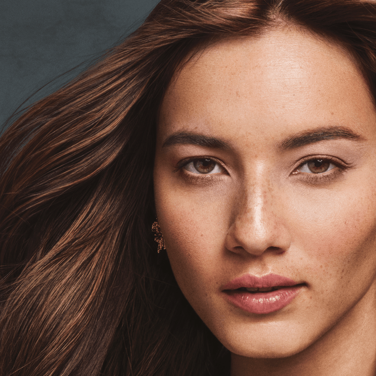 Invati Ultra Suero capilar evita la caída y engrosa el cabello