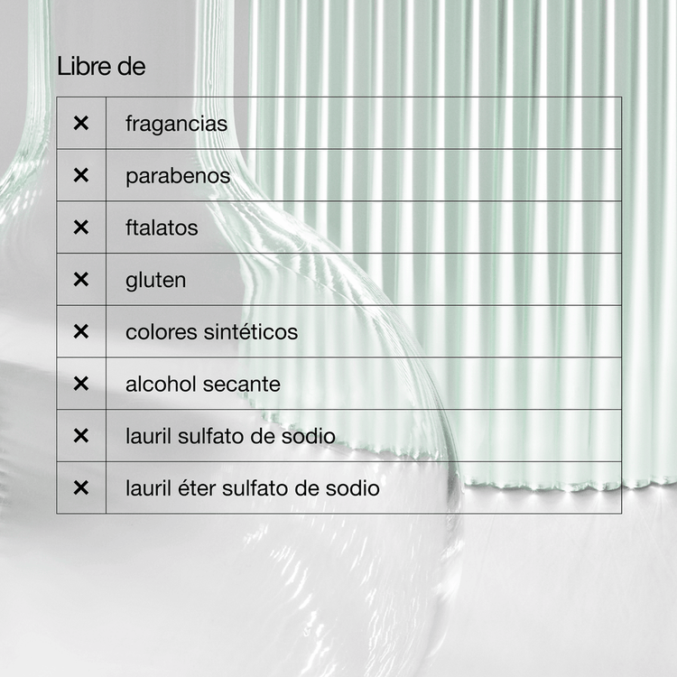 Take The Day Off Charcoal Balm Bálsamo desmaquillante derrite el maquillaje de rostro y ojos