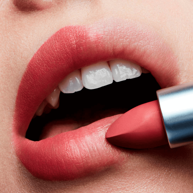 Powder Kiss Lipstick - Labial hidratante, mate hidratante de textura ligera
