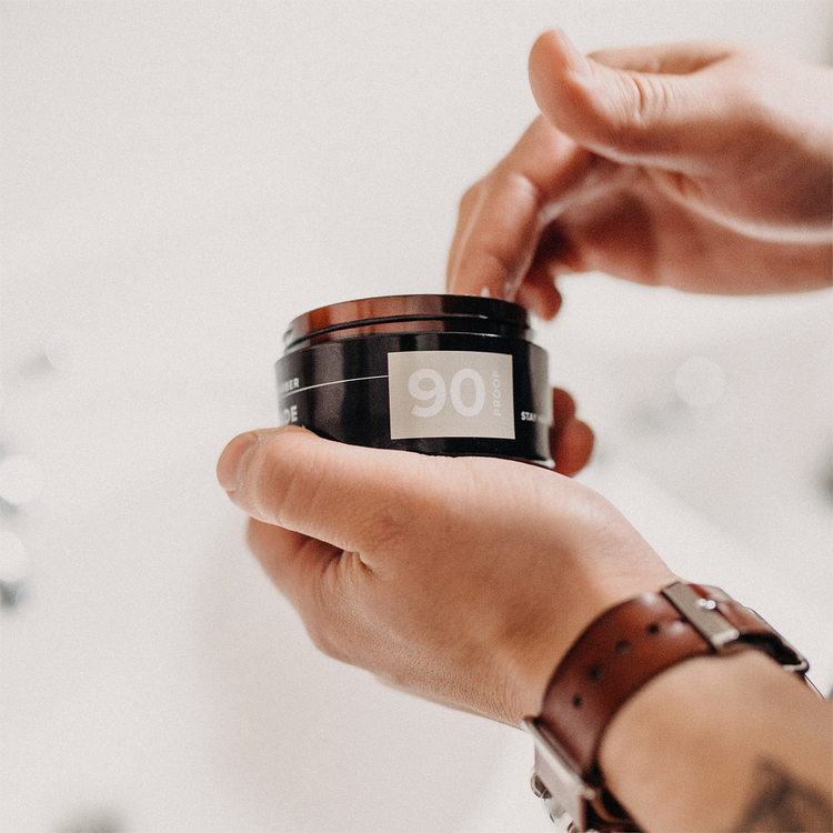 90 Proof Strong Hold Matte Pomada para cabello fijación fuerte