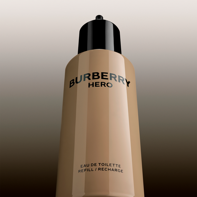 Burberry Hero Eau De Toilette Perfume perfume con aroma amaderado fresco