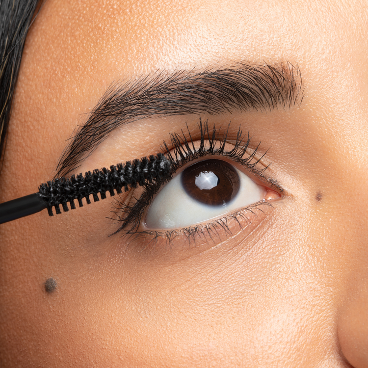 Eye Booster Eye Lash Illusion Mascara Mascara de pestañas fortalece y acondiciona las pestañas