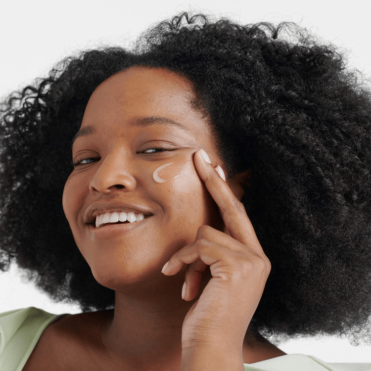 Even Better Clinical™ Radical Dark Spot Corrector + Interrupter - Suero antimanchas, reduce visiblemente las decoloraciones