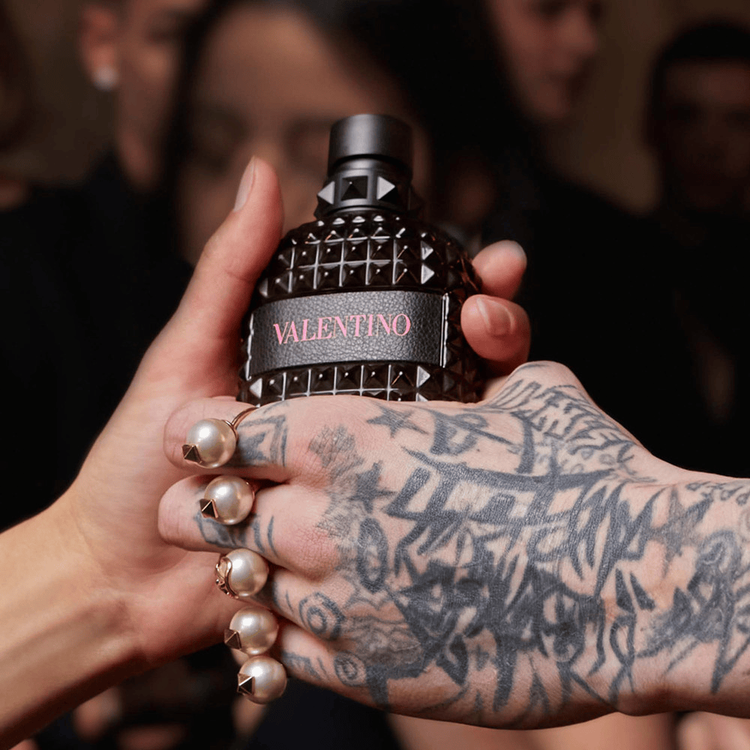 Born In Roma Uomo - Eau de Parfum Intense, fragancia ambarina